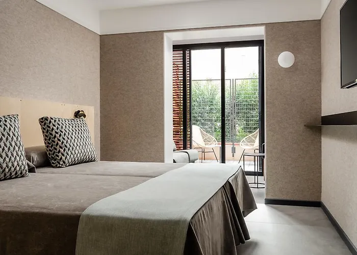 Hotel Raval House 3*
