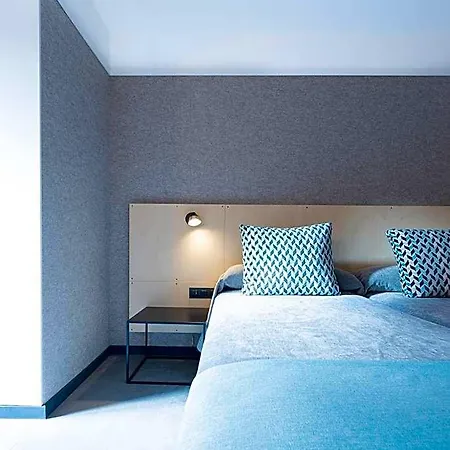 Raval House Hotel 3*