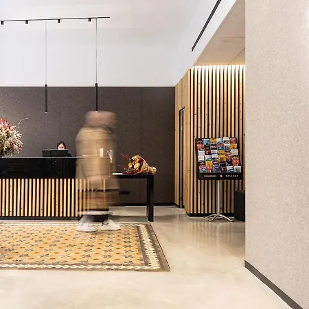 Raval House 3*