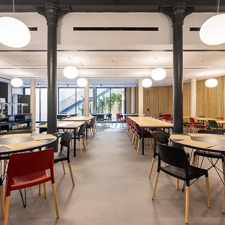 Raval House Hotel