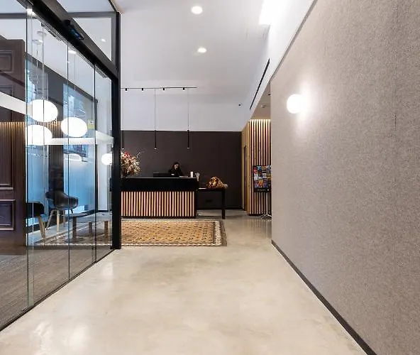 Szálloda Raval House 3*